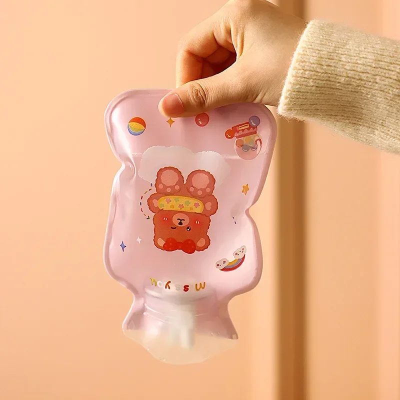 

1pcs Portable Safe Hot Water Bag Cute Girl Heart Relaxing Transparent Warm Water Bottle Household Mini PVC Material Hand Warmer
