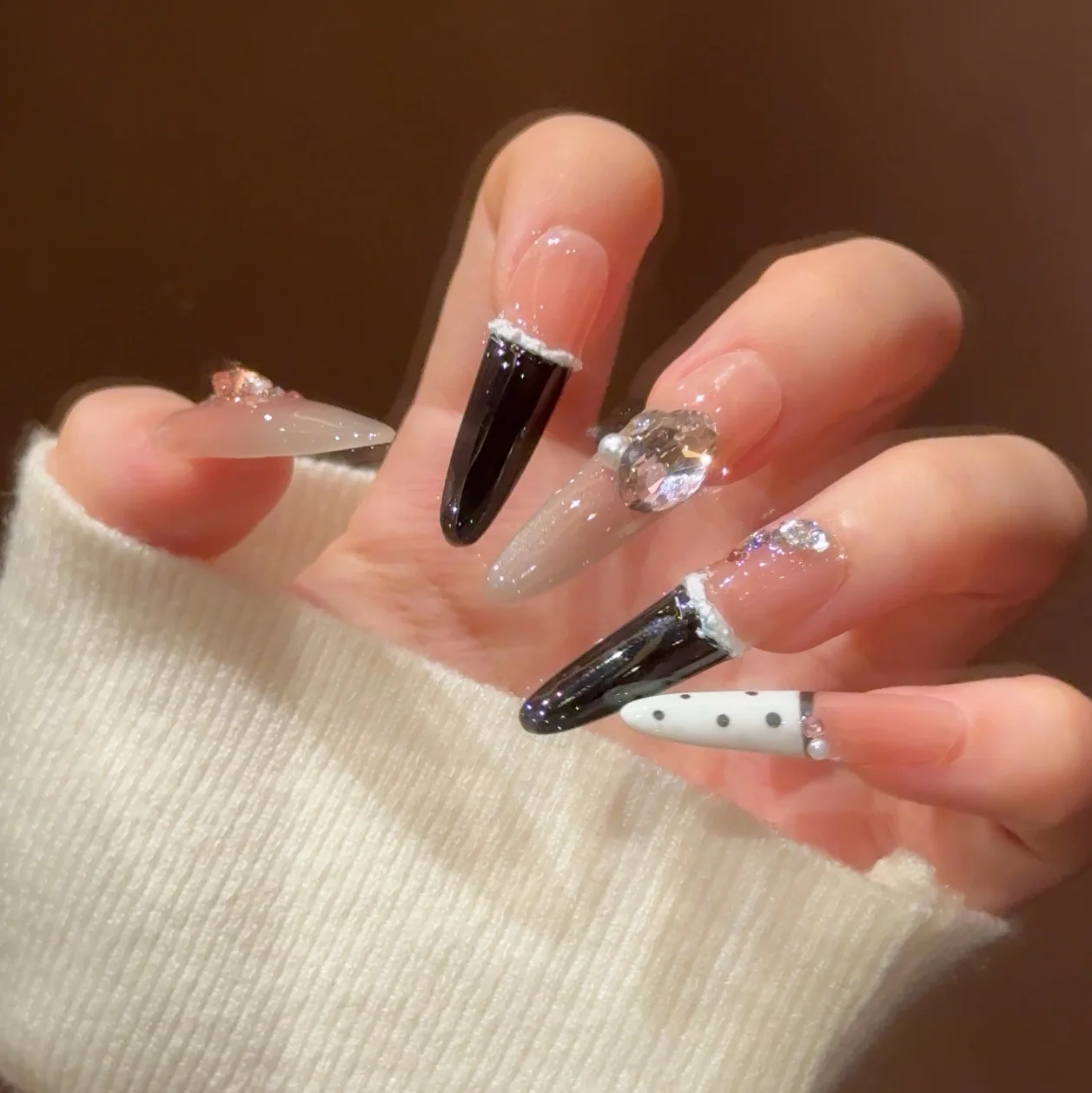 Premium White Enhancing Nail Art Glitter Nail Strips French Wearable False Nails Detachable Long Style Nail Patches