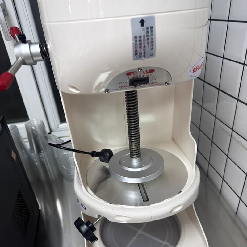 

New Factory Price Countertop Snow Ice Crusher for Home & Commercial Use Mini Ice Shaver Machine 110/220V