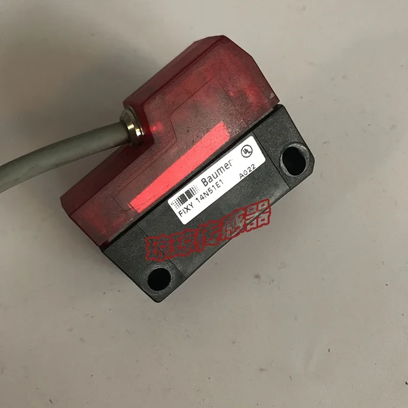 F1XY 14N51E1 Baumer FIXY Photoelectric Switch Diffuse Reflection Photoelectric Sensor 14P51E1