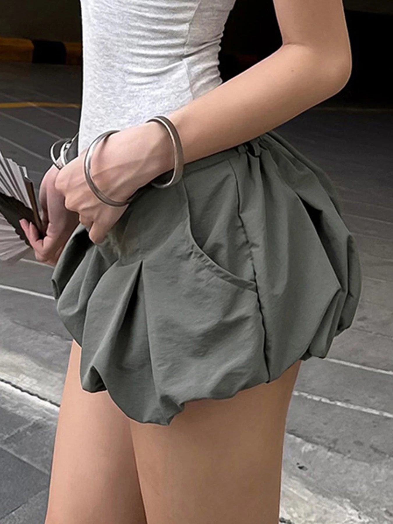 IAMSURE Casual Solid Pleated Puff Shorts Sweet Basic Slim Low-Waisted Shorts Women 2025 Summer Elegant Fashion Streetwear Ladies