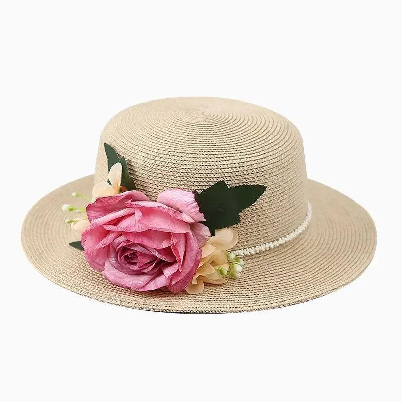صيف 2025 يجب اقتناؤه! قبعة شمس مسطحة مصنوعة يدويًا للسيدات من القش بتصميم زهور وحماية من الأشعة فوق البنفسجية لرحلات الشاطئ