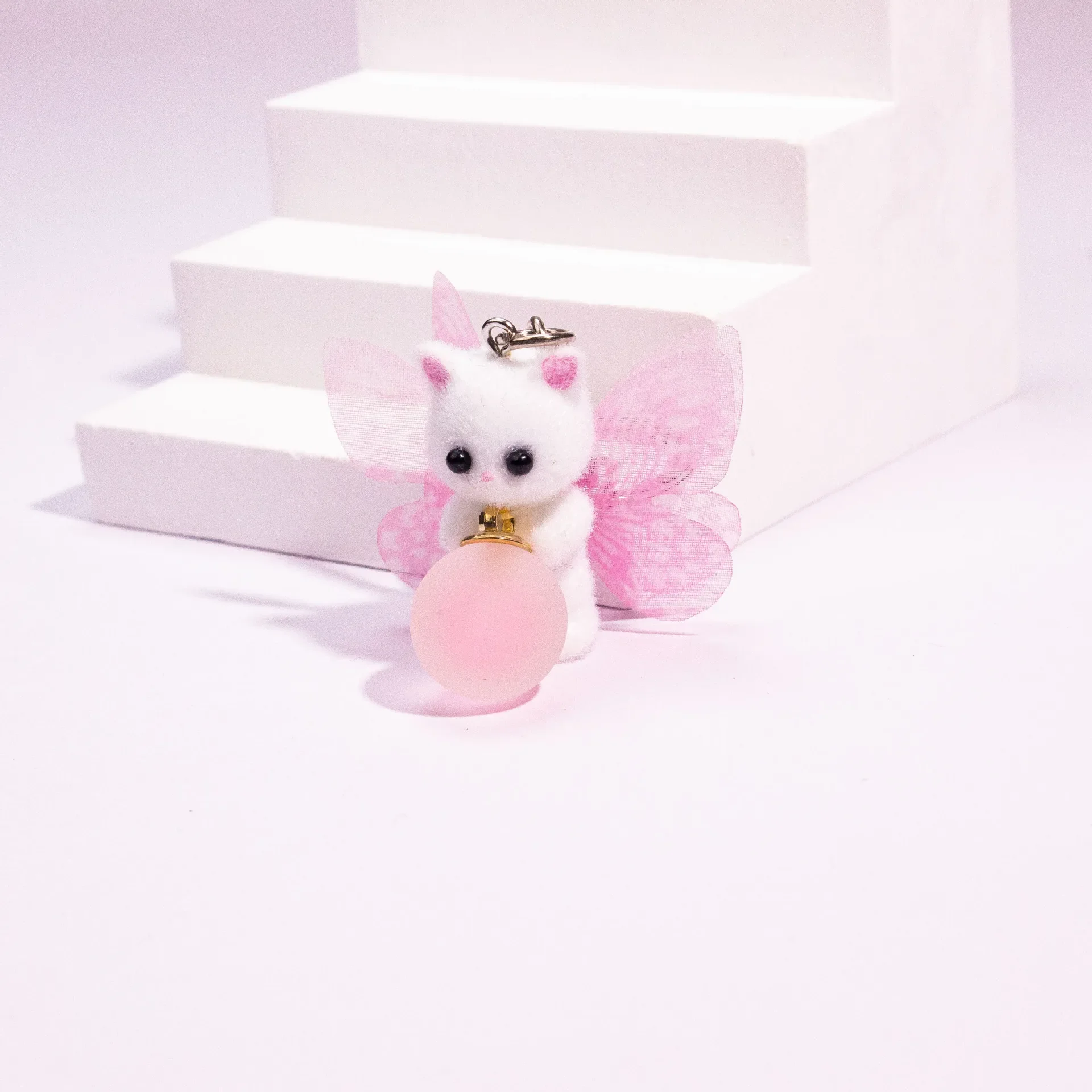 Adorable Flocking Cat Keychain - Butterfly Wing Design, Cute Bag/Car Charm, Perfect Gift for Cat Owners & Pet Lovers