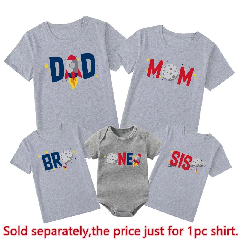 New 1st Birthday Space Shirt Funny Rocket Print Family Matching Outfits Dad Mom Bro Sis Tshirts Baby Romper Birthday Party Gifts