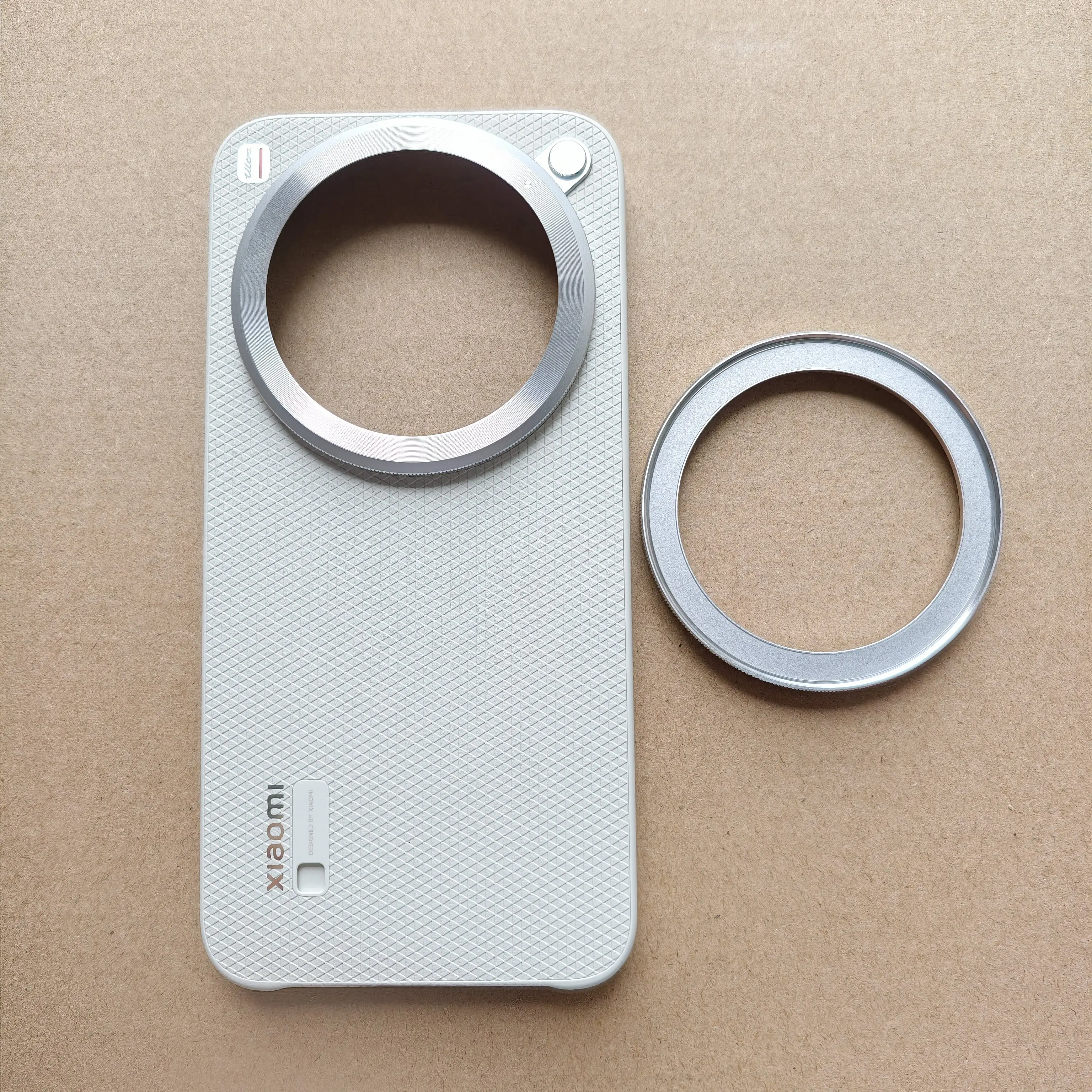 Original Xiaomi 17 Ultra Hülle und Leica Objektivabdeckung & Handschlaufe, Fotografie-Set für 17Ultra, Inklusive Reinigungstuch
