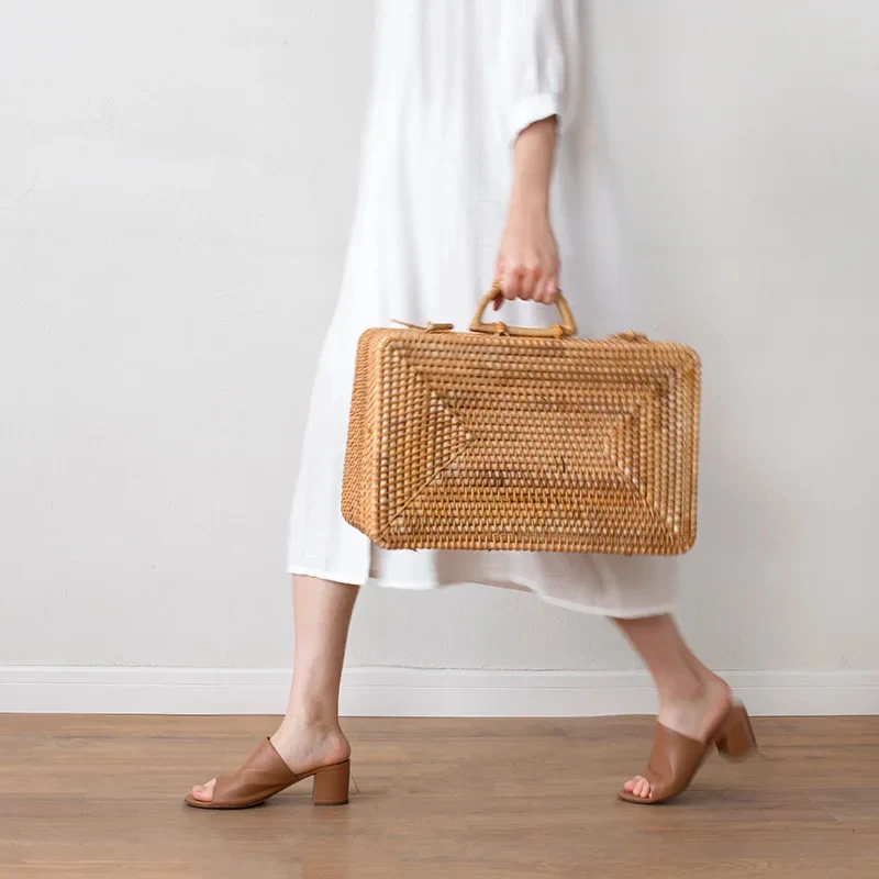 Large rattan handle picnic travel storage box