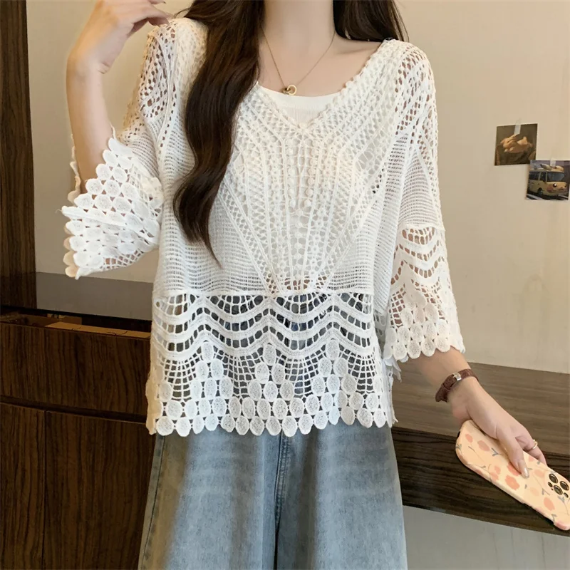 Moda sexy crochê três quartos manga feminina rendas topos elegante solto oco para fora praia férias xale protetor solar camisa
