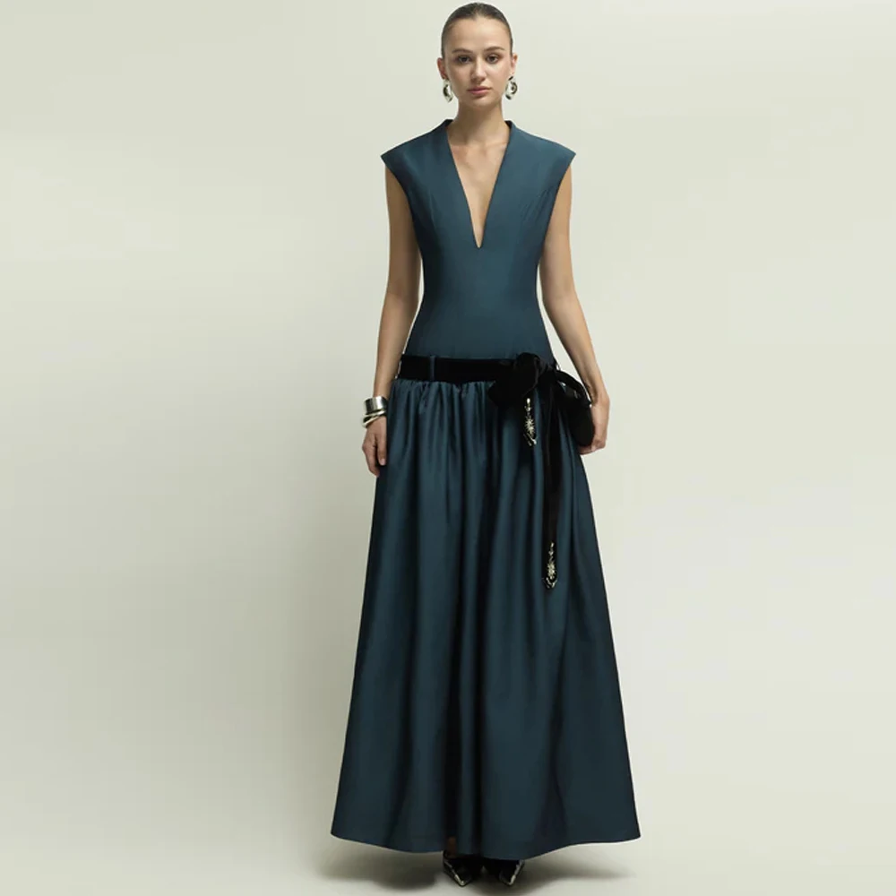 

Exquisite V-Neck Satin Evening Dress Elegant Customized Prom Dresses Luxury Bow Belt Panel Train Bespoke Occasion Gowns