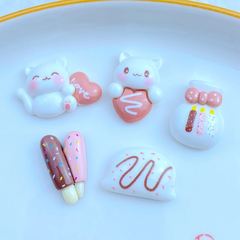 Painted Resin Cartoon Love Cat, Popsicle Flatback Stone Figurines 10PCS Scrapbooks DIY Decor Home Accessories Crafts