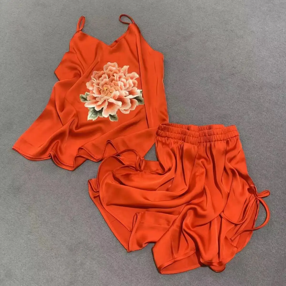 

Sexy Chinese Traditional Lingerie Set Hanfu Summer Embroidered Tank Top + Drawstring Shorts Sleepwear