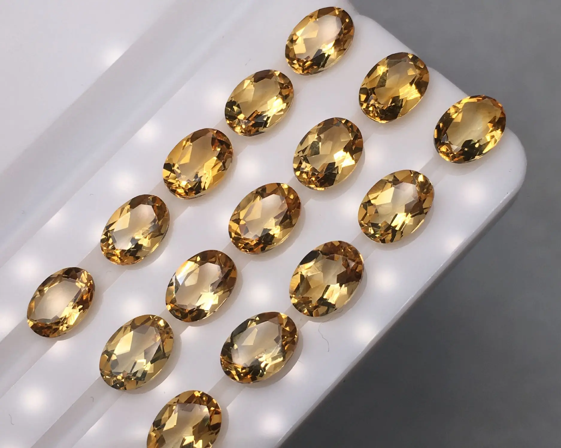 Wholesale 2pcs/pack Genuine Citrine Brilliant-cut Cabochon 10x14mm Oval Gemstone Ring Face For Jewelry