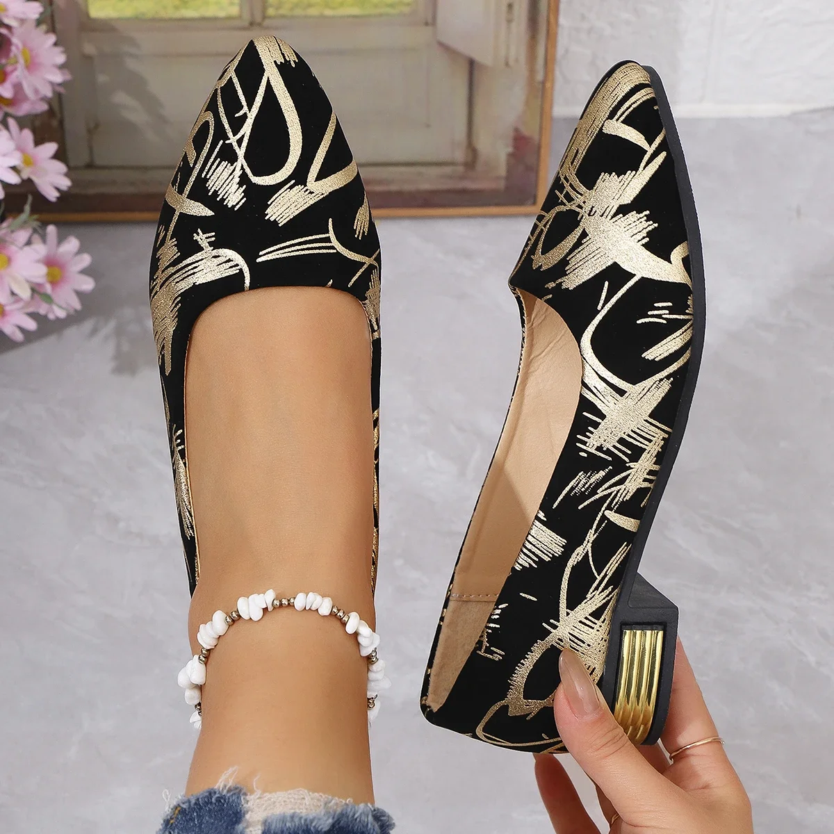 

Women Pointed Toe Flats 2025 New Trend Casual Loafers Fashion Outdoor High Heels Shoes for Women Retro Elegant Sneakers Women