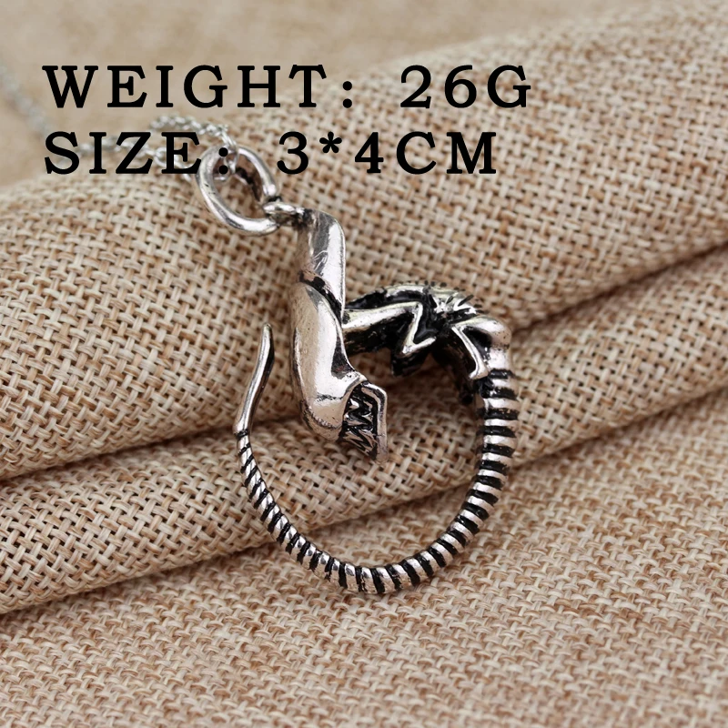 Movie Restore Scene Aliens Predator AVP Necklace Alien Queen Figure Cosplay Pendant Accessories Gift