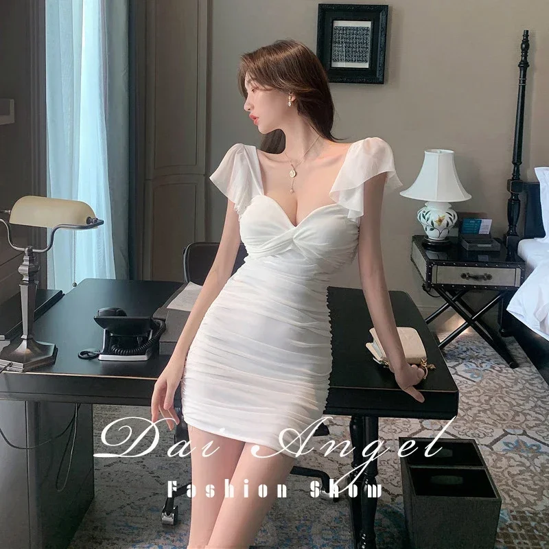 

White Square Neck Mesh Stitching Sexy Buttock Wrap Dress Design Sense Small Pleated High Waist Slim Chic Skirt