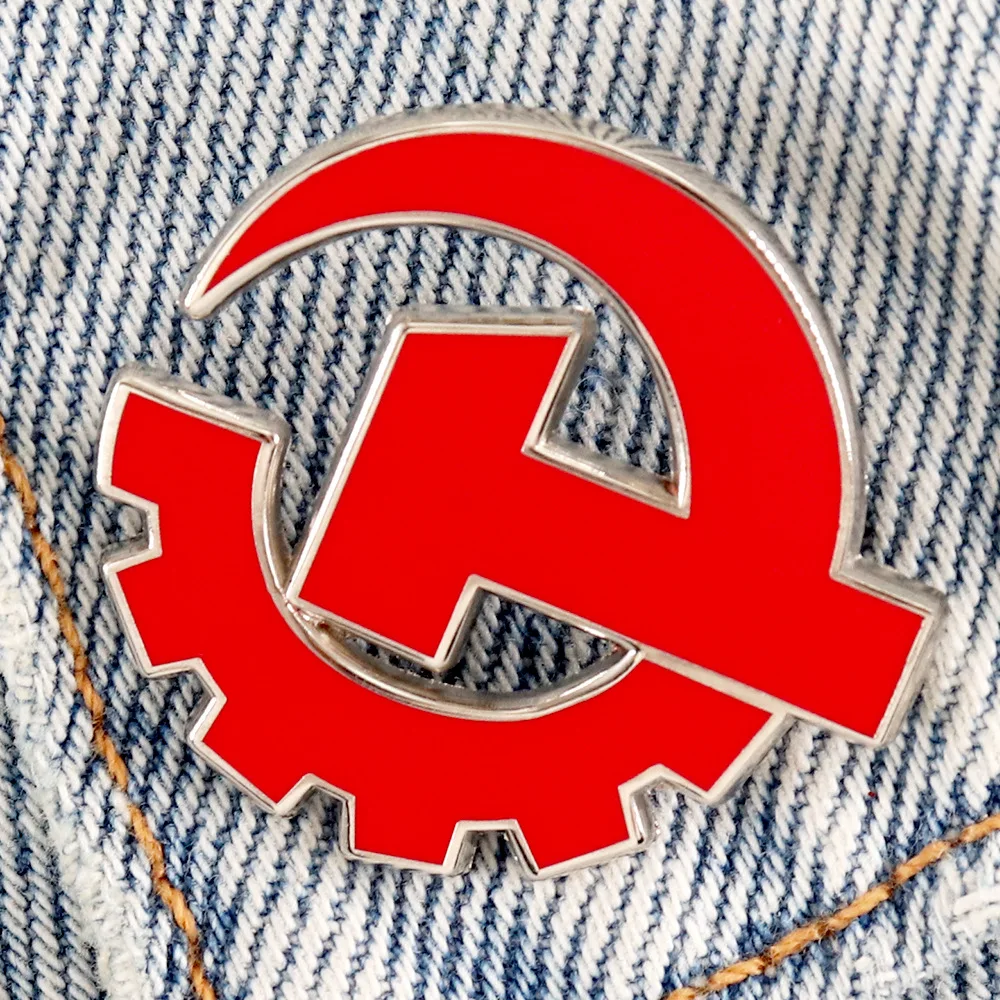 1PC Soviet Sickle and Hammer Commemorative Badge Red Metal Brooch Backpack Hat Decoration