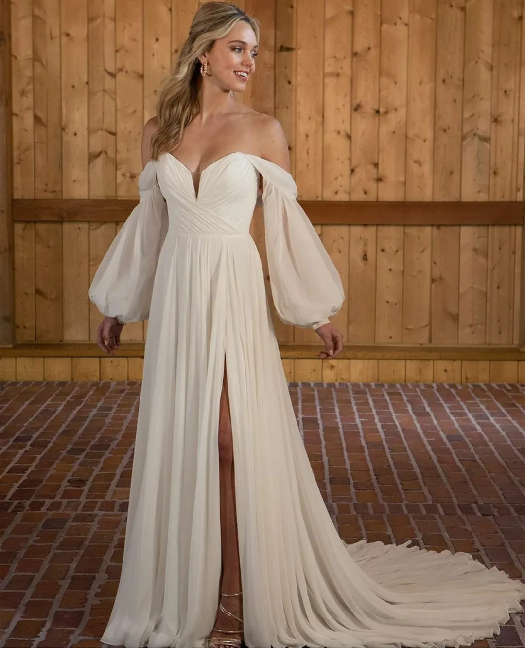 맞춤형 롱 스위트하트 쉬폰 웨딩드레스 슬릿 A라인 아이보리 스윕 트레인 버튼 백 브라이덜 가운 여성용