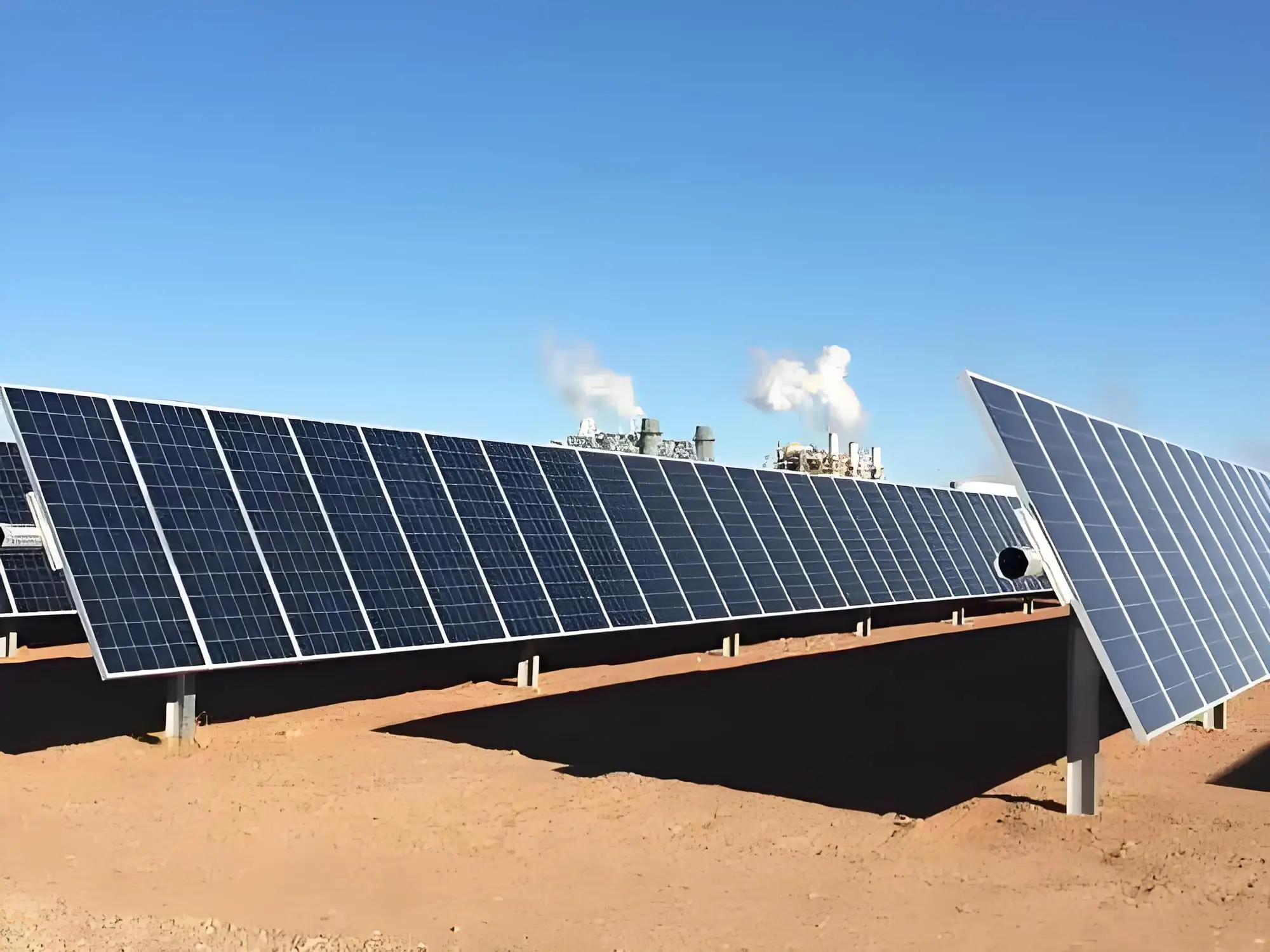 Solar Panels Installed Ground Mounted Tracking System - Detail 1