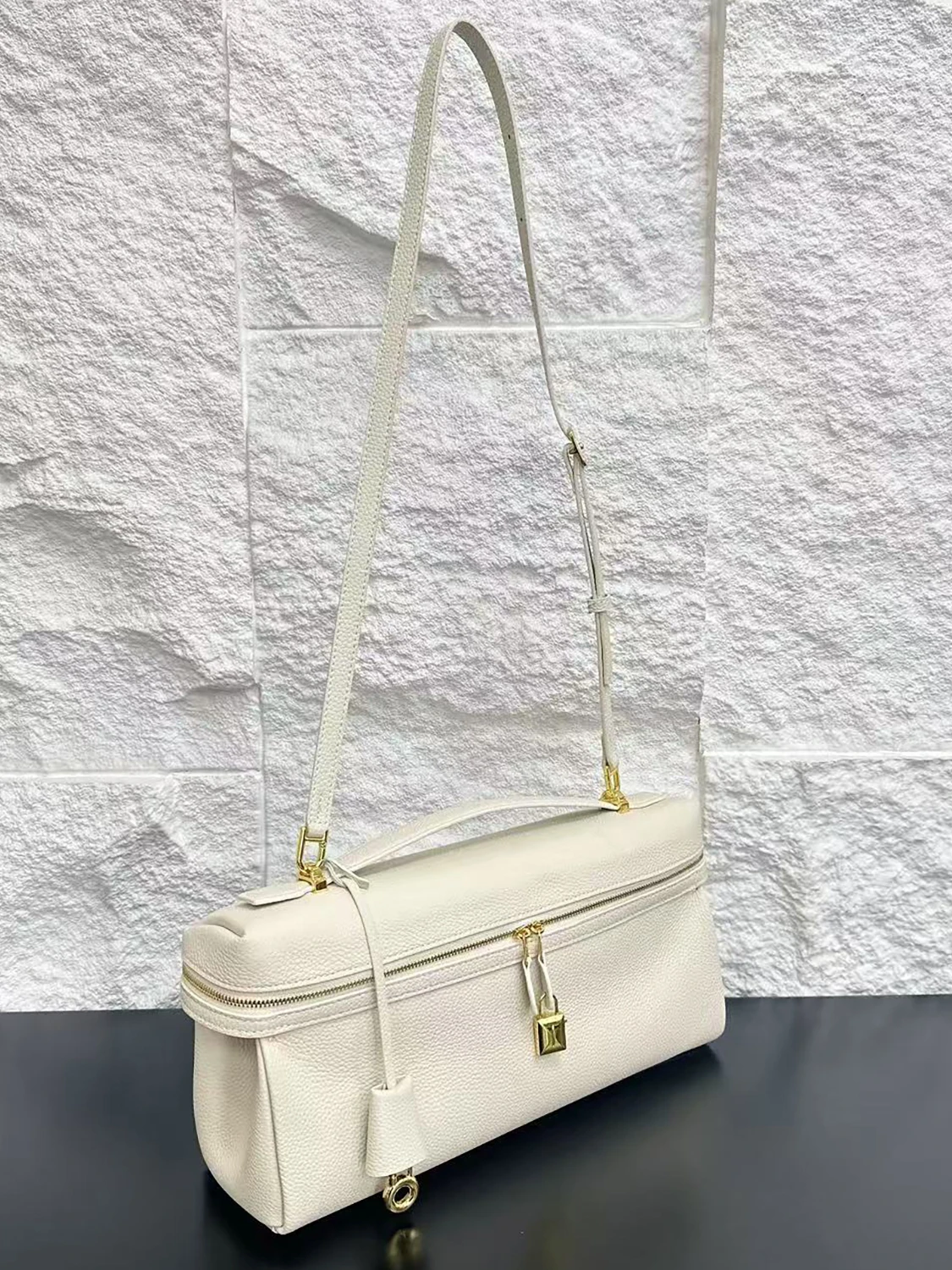 Top Layer Cowhide L33 Handheld Bowling Ball Box Bag Old Money Style Underarm Single Shoulder Slant Cross Bag Casual Simple Style