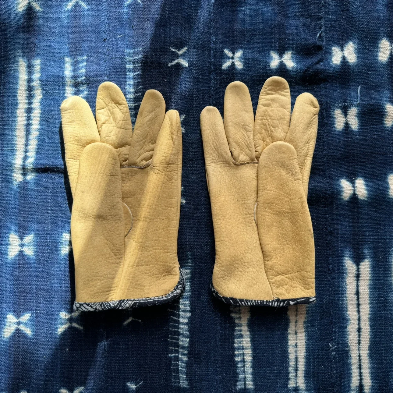 

[Retail And Wholesale]VISVIM WMV original natural deerskin old gloves blue-dyed ancient cloth hemming retro motorcycle riding 85