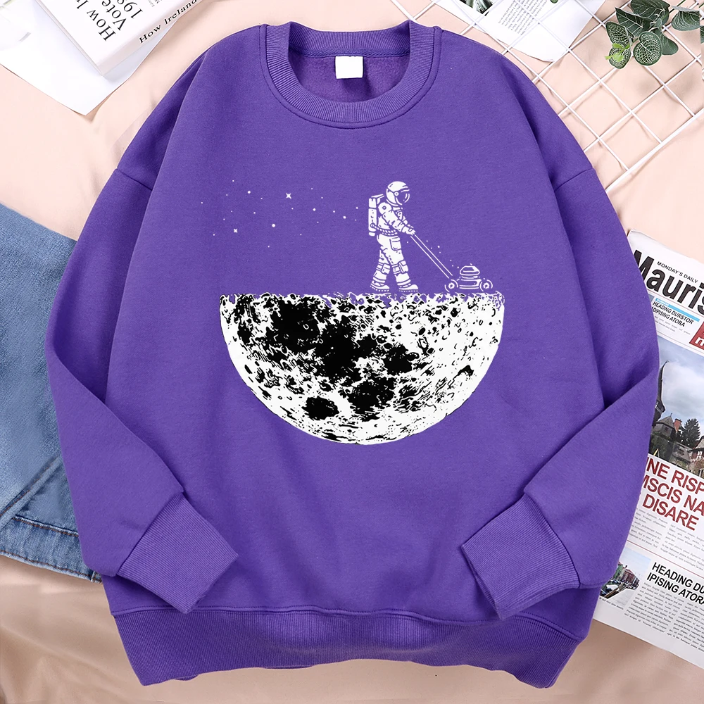 Astronauts Weeding On The Moon Men Women Sweatshirt Fleece Pullover Hip Hop Warm Casual Hoodies Fashion Pullover Couple Clothing