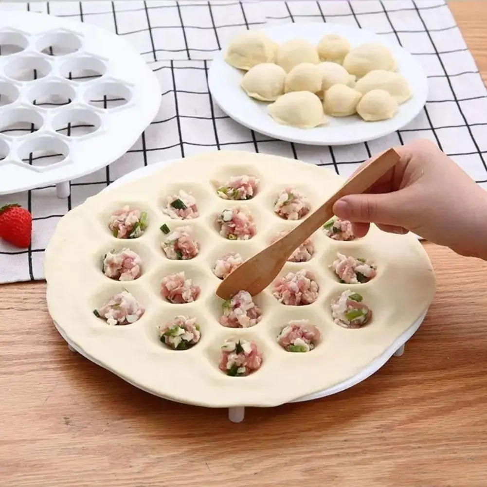 Set Dumpling Mould 2 Sizes Plastic Ravioli Maker Kitchen Gadget Bun Maker Dumplings Maker Meat Dumplings Maker 19 Holes ﻿