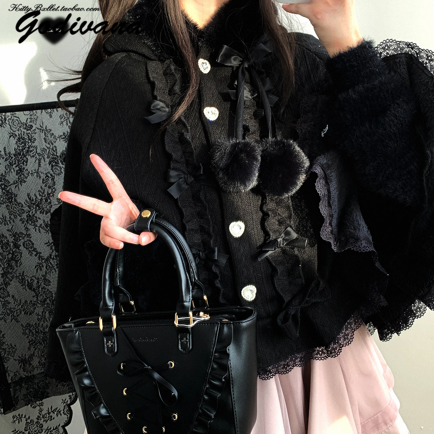 Kawaii Girls Rhinestone Buckle Fleece Cape Poncho Coat New Autumn and Winter Japanese Cute Bow Hooded Velvet Loose Cloak Coat