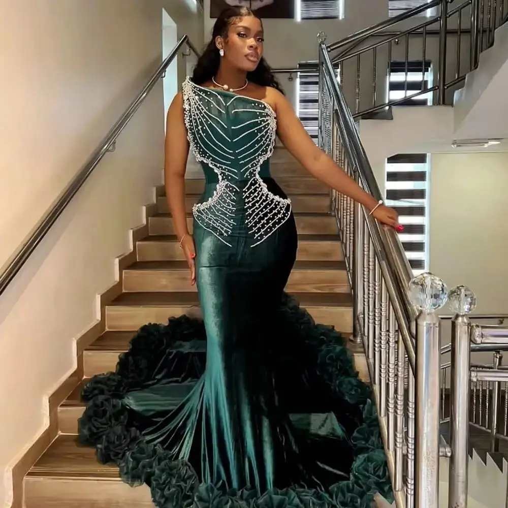 Emerald Green One-Shoulder Beaded Mermaid Prom Dress plus Size Velour Pearl Detail Ruffled Velvet Women's Party Gown