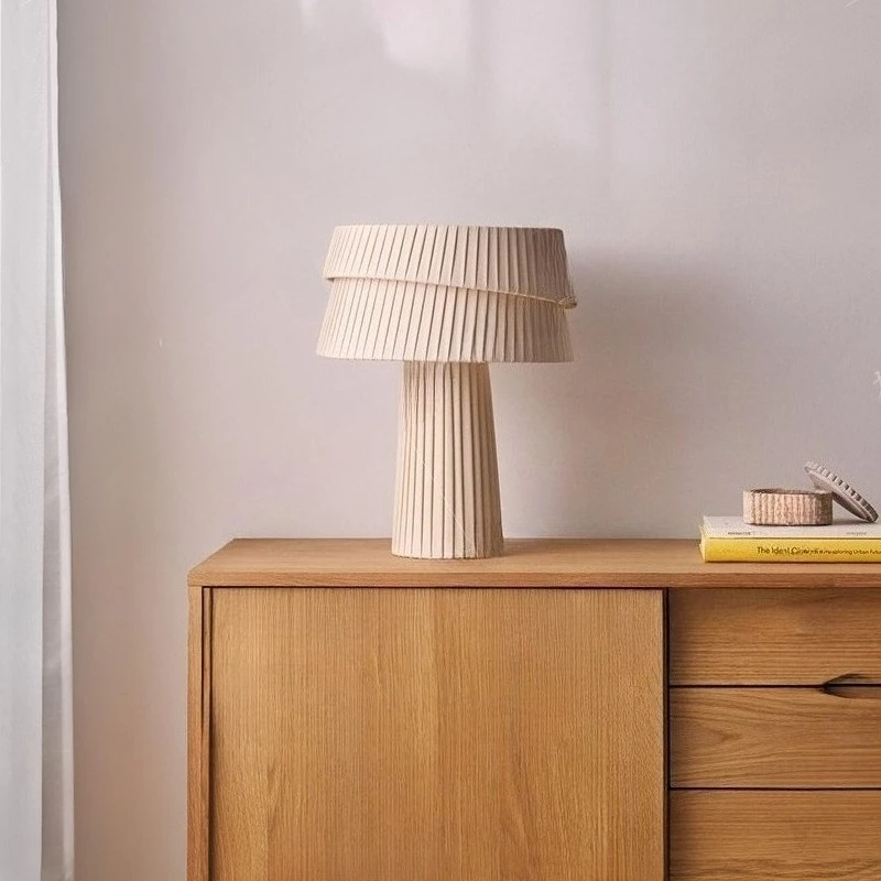 

Напольные светодиодные светильники Wabi-sabi Fold Fabric: дизайнерские ретро-светильники для гостиной, отеля, спальни, прикроватные, для кабинета, для чтения, настольные лампы
