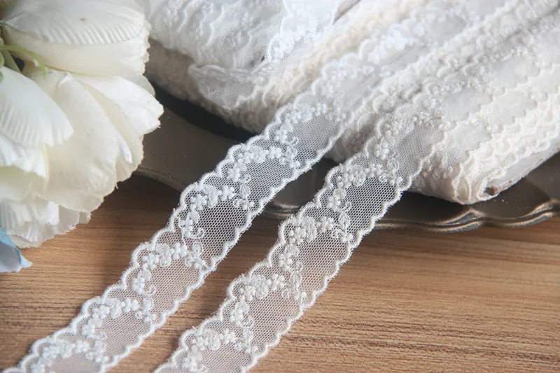 5yards/lot 2.5cm Off-White/beige Cotton Mesh lace trim Flower embroidered lace accessories DIY decorative Fabric X1122