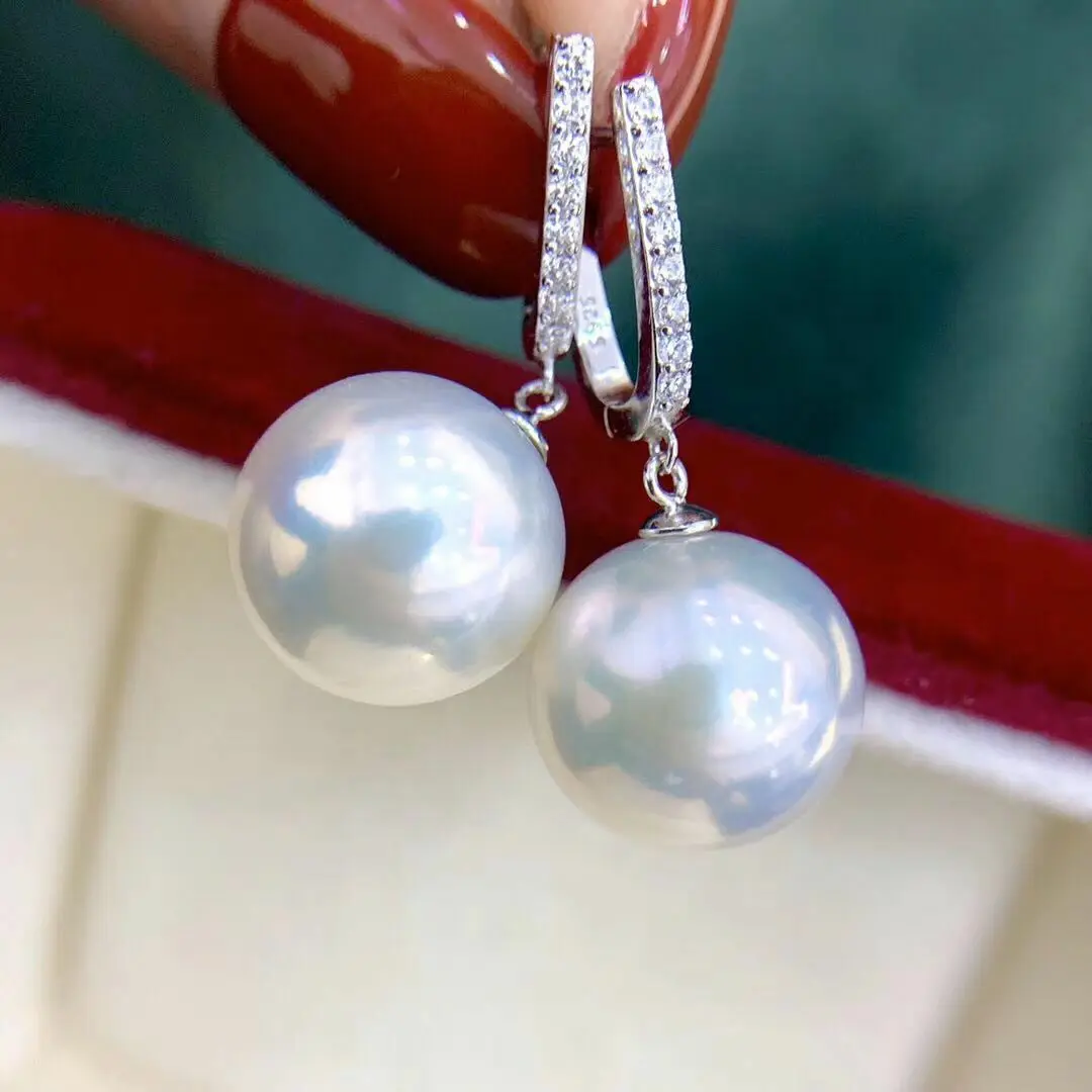 

Gorgeous South Sea 11-12mm Round White Pearl Dangle Earring 925s