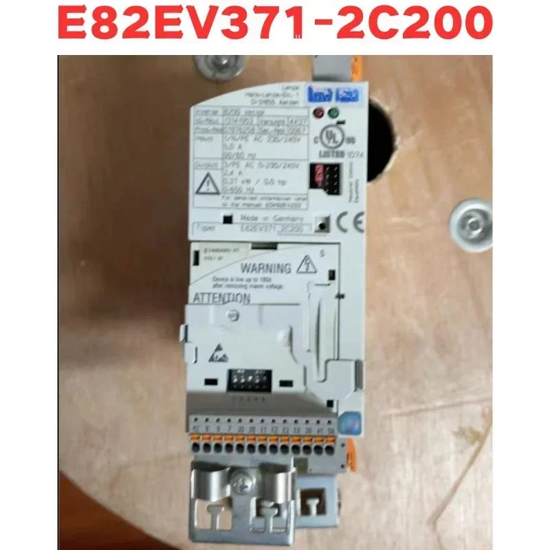 

E82EV371-2C200 E82EV371 2C200 Inverter Tested OK