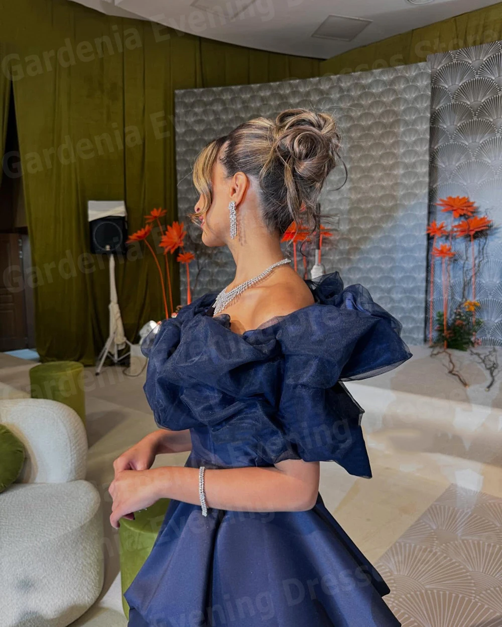 

Romantic A Line Women's Evening Dresses Satin Prom Gowns Formal Party Customized Off The Shoulder Vestido De Gala Noche Mujer