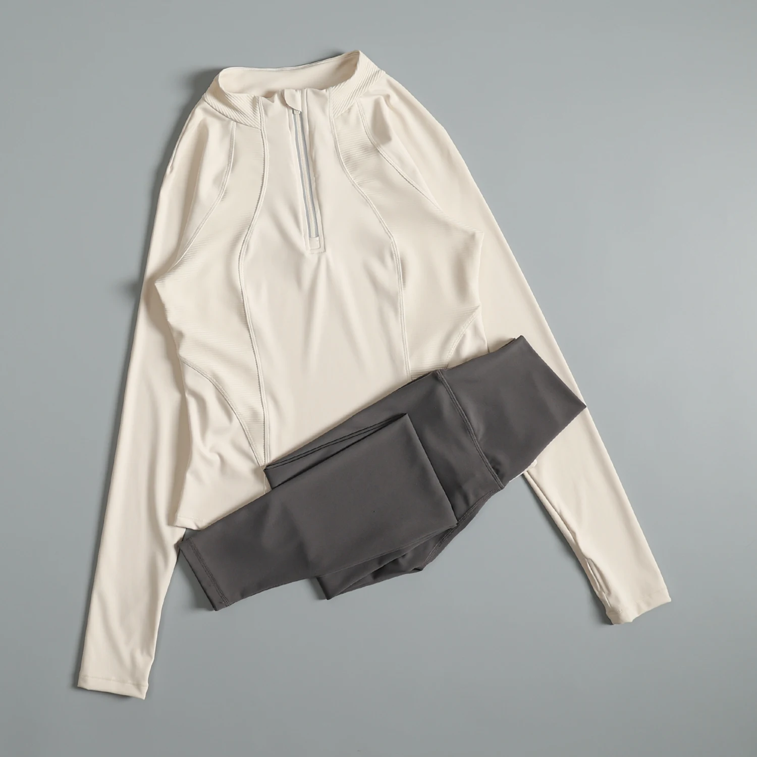 ชุดโยคะสำหรับผู้หญิงในฤดูใบไม้ร่วงและฤดูหนาว ชุดออกกำลังกายพิลาทิสระดับไฮเอนด์ ชุดฟิตเนสแบบซิปครึ่งตัว ช่วยกระชับสัดส่วน