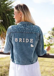 BRAUT Strass Custom Braut Denim Jacke Zukünftige Frau Hochzeit Jacken Wifey Name Perle Detaillierung Personalisierte Braut Partei Mantel