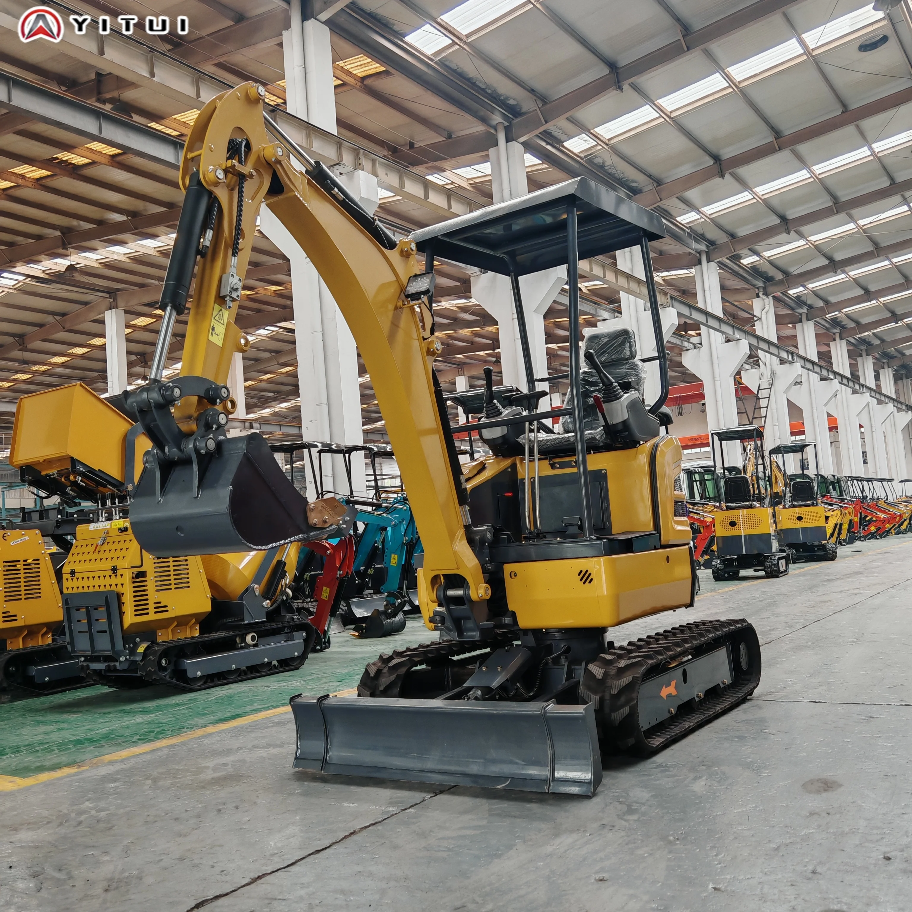 Quick delivery of 2 ton mini excavator Kubota engine Customized for family farm CE Epa Euro 5 mini excavator with cab