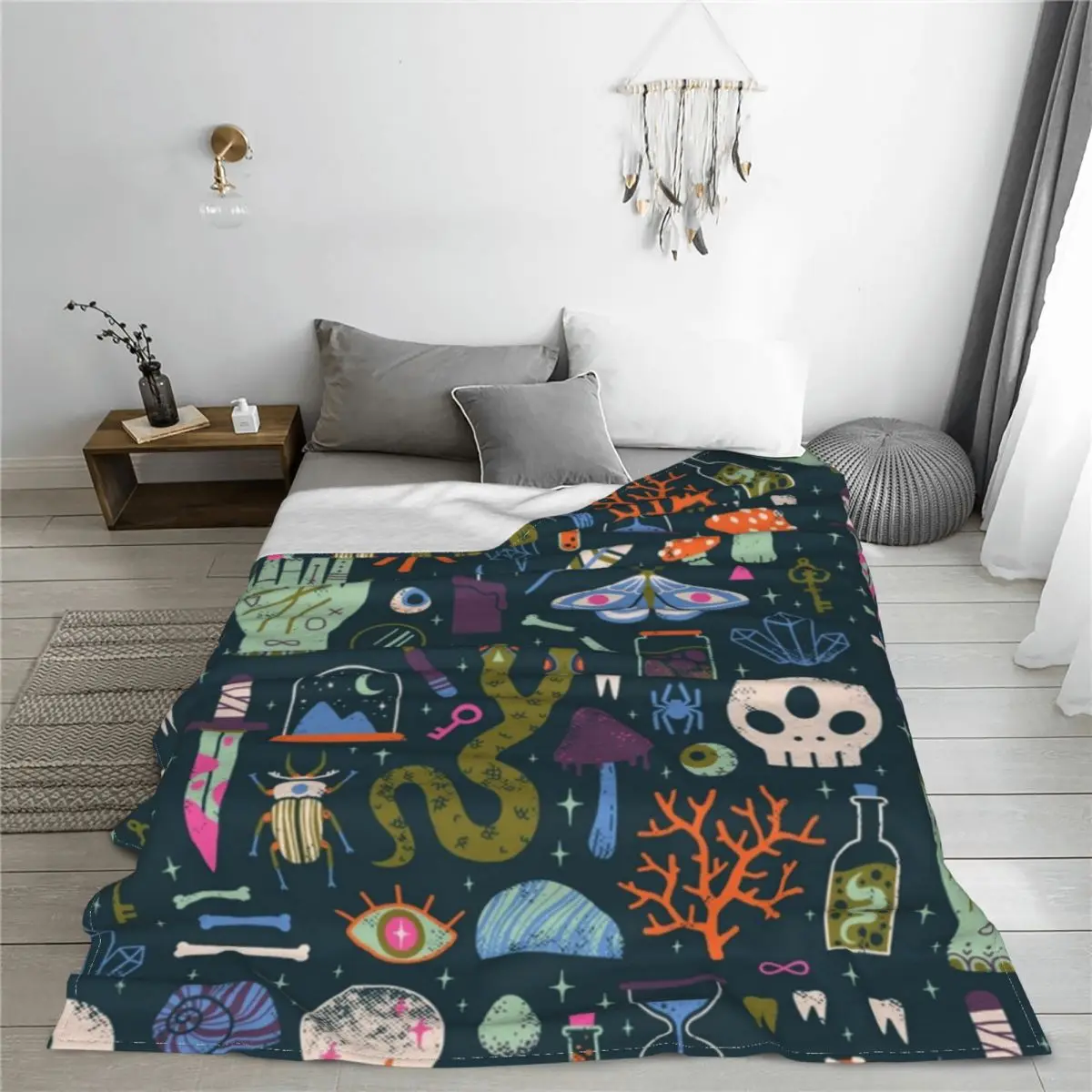 Curiosities Bone Skeleton Coral Fleece Plush Throw Blankets Halloween Candy Thanksgiving Blankets for Bedroom Warm Bedroom Quilt