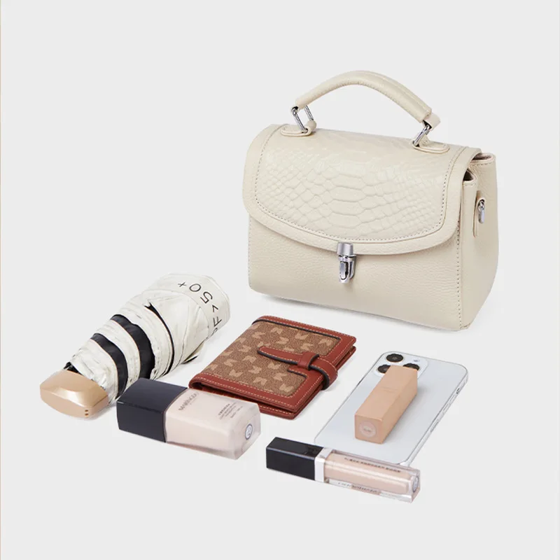 Crossbody Cowhide Shoulder Bag Tote Handbag Women's Y2k White True Leather Top Layer Chain Highquality Versatile Retro Fashion