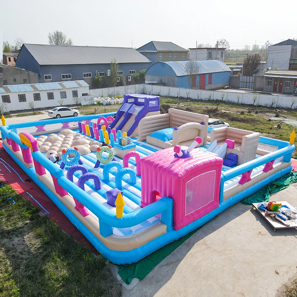 2024 New Design Winter Inflatable Bounce House Inflatable Park Bouncy Castle Combo Bounce for Wedding