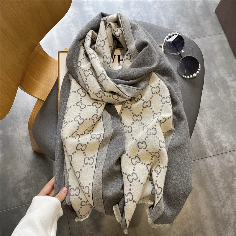 

Women's Luxury Shawls Euro-American Style Cashmere Double-sided Warm Scarf Printed Letters Warm Classic Fringe Plus-size Scarf