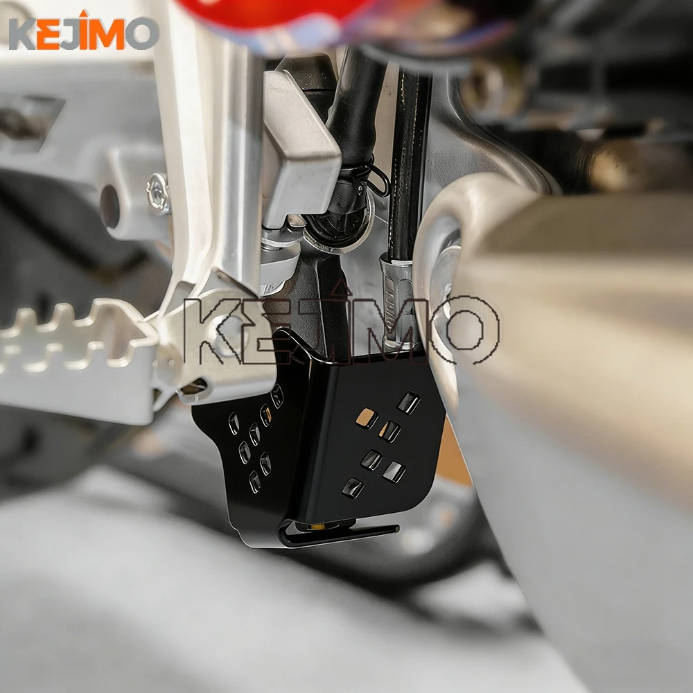 

Motorcycle FOR Ducati MTS V4 / S / Rally/ S TRAVEL/FULL/V4S Performance 2021-2024 2023 Rear Brake Pump Cover Protector 2026 2025