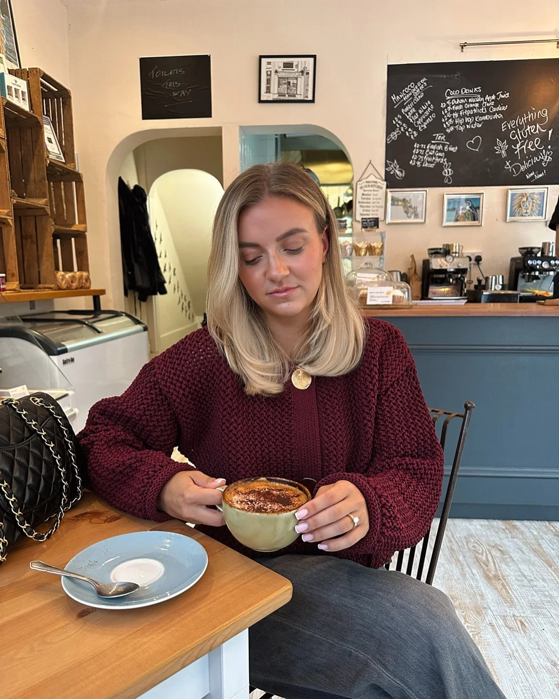 TRAFZA 2024 Weibliche Casual Strickjacke Pullover Mantel 2 Taschen Weinrot Solide Metall Knopf Gestrickte Pullover Frau Herbst Trends Straße