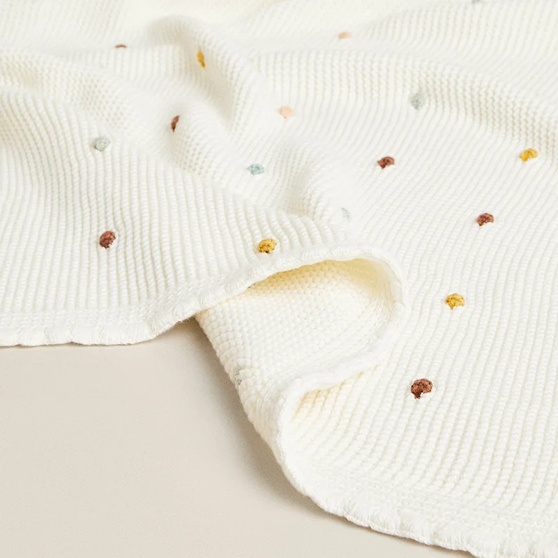 

Soft Cotton Plaid Baby Bib Cartoon Waist Stool Carrier Protective Cover Pad for Infant Toddler Feeding Cloth Newborn Saliva Towe