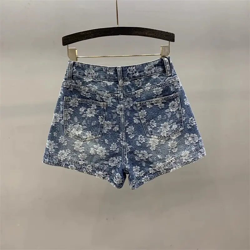 

Vintage Jacquard Embroidery Denim Shorts 2026 Summer New High Waist Spicy Girls Pants Zipper Blue A-line Straight Leg Shorts