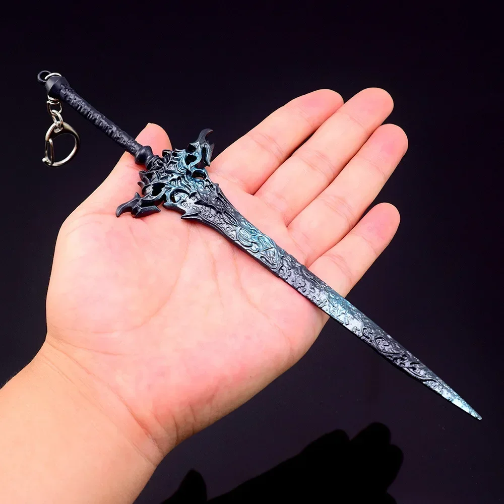 22 centimetri Ultimate Warrior Fantasy Gioco Arma Gioco di Metallo Periferico Katana Samurai Spada Arma Modello Portachiavi Regali Giocattoli per I Ragazzi