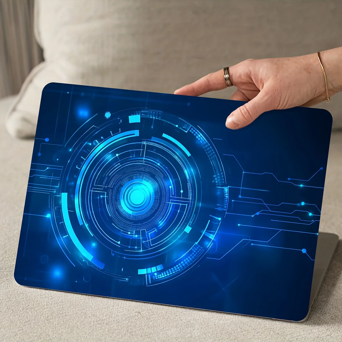 

Waterproof Winnie sticker, suitable for technical users, designed for laptops - scratch resistant Winnie sticker, universal, DIY