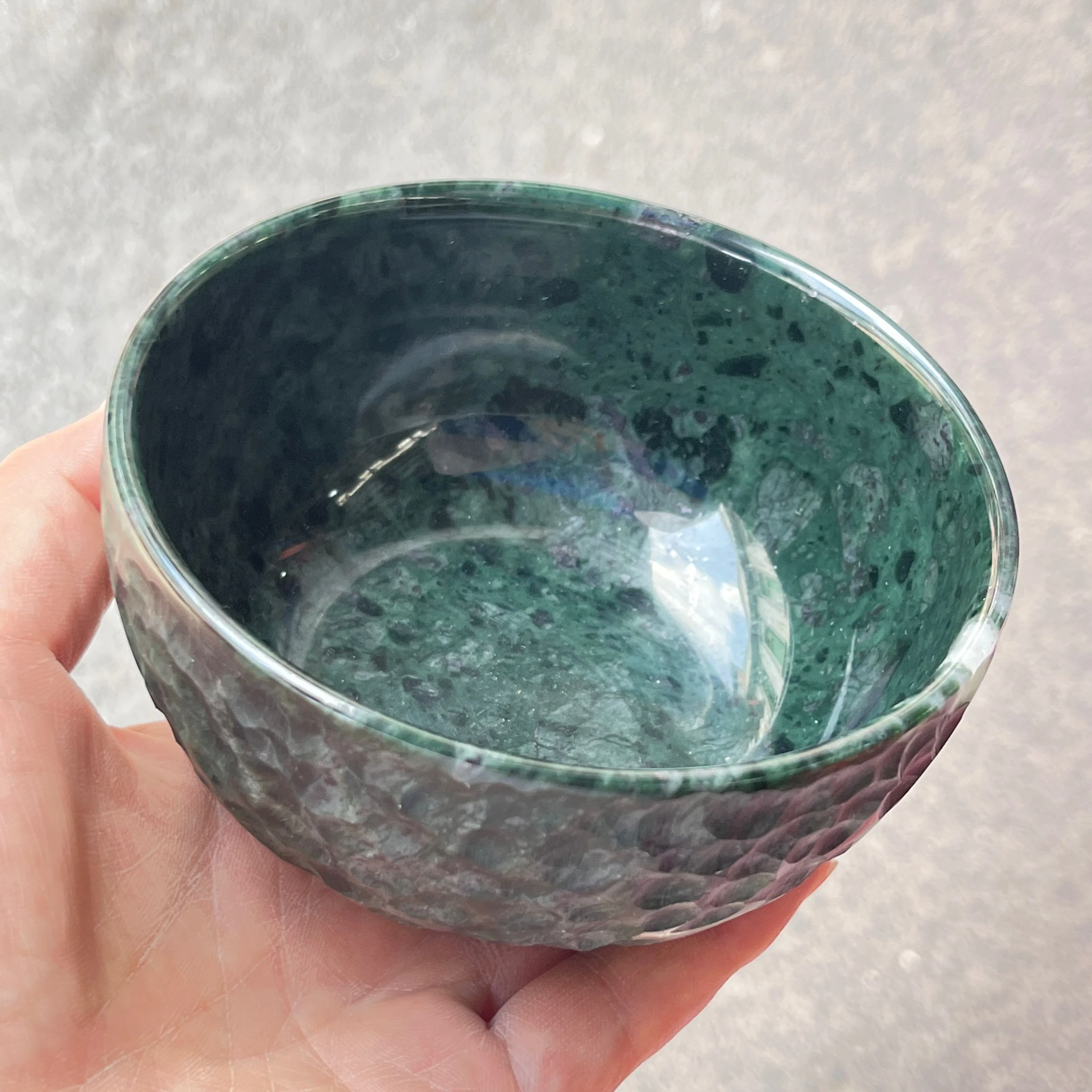 

Green Jade Teacups Natural Stone Bowl Genuine Chinese Tibetan Medicine King Stone Magnetic Jade Handmade Bowl Stone Rice Bowl