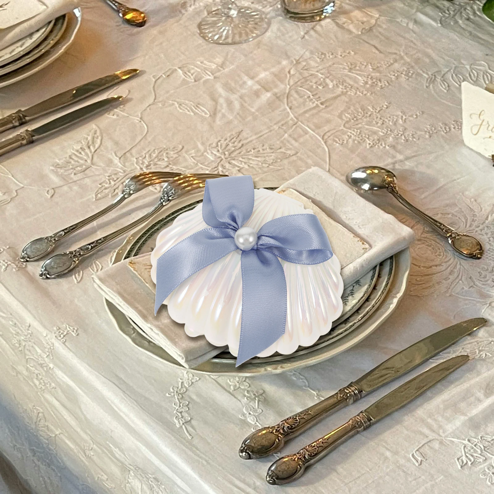

6PCS Pearl White Seashell Candy Boxes Blue Ribbon Wedding Party Favors Reusable PP Small Gift Containers Sweets Packaging