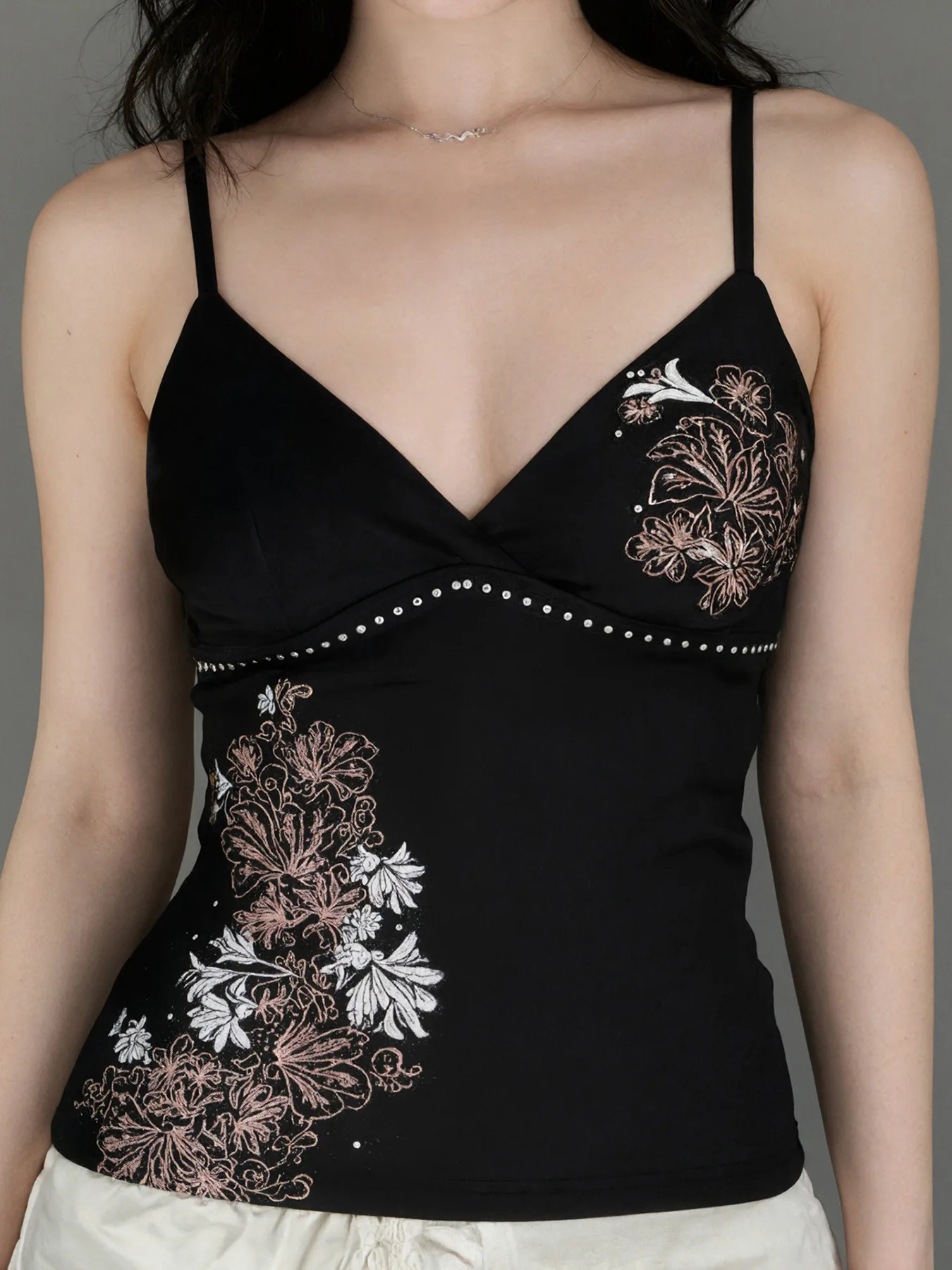 Nowy europejski i amerykański styl, elegancki, dopasowany krój, modny trend, retro nadruk, top bez rękawów z paskiem na klatce piersiowej, moda Y2K, seksowny punk