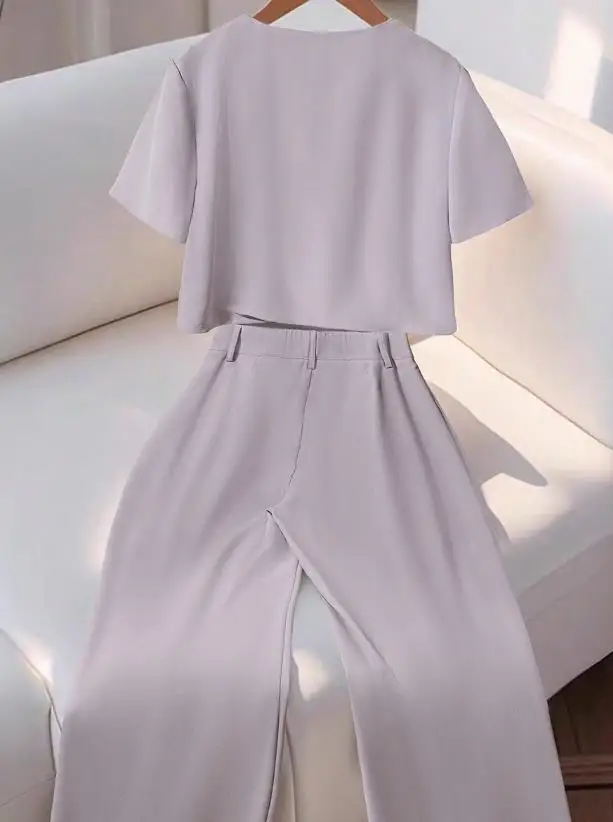 

Two-Piece Set 2025 Spring/summer New Women's Fashion Style Short Sleeved Shirt Top Casual Pants Two Piece Set Women's Clothing