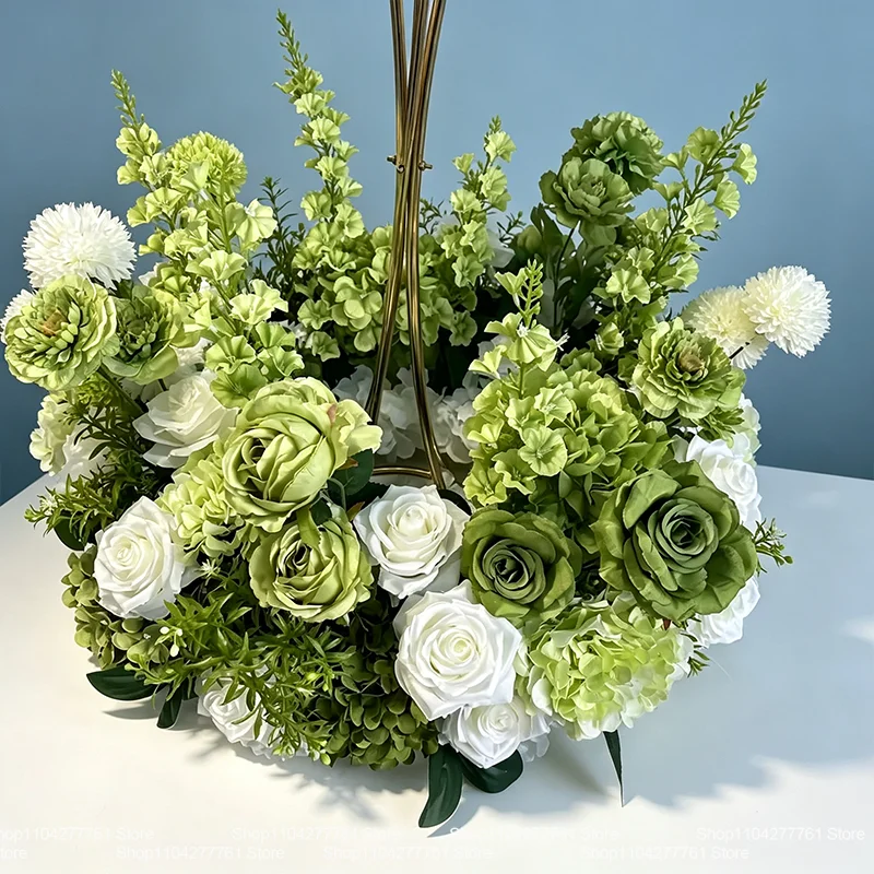 23-11.81IN Luxuriöser Kranz aus künstlichen weißen Babyblümchenrosen für Hochzeitstische, Blumenschmuck, Deko, Straßenarrangement, Party-Requisite – Detail 10